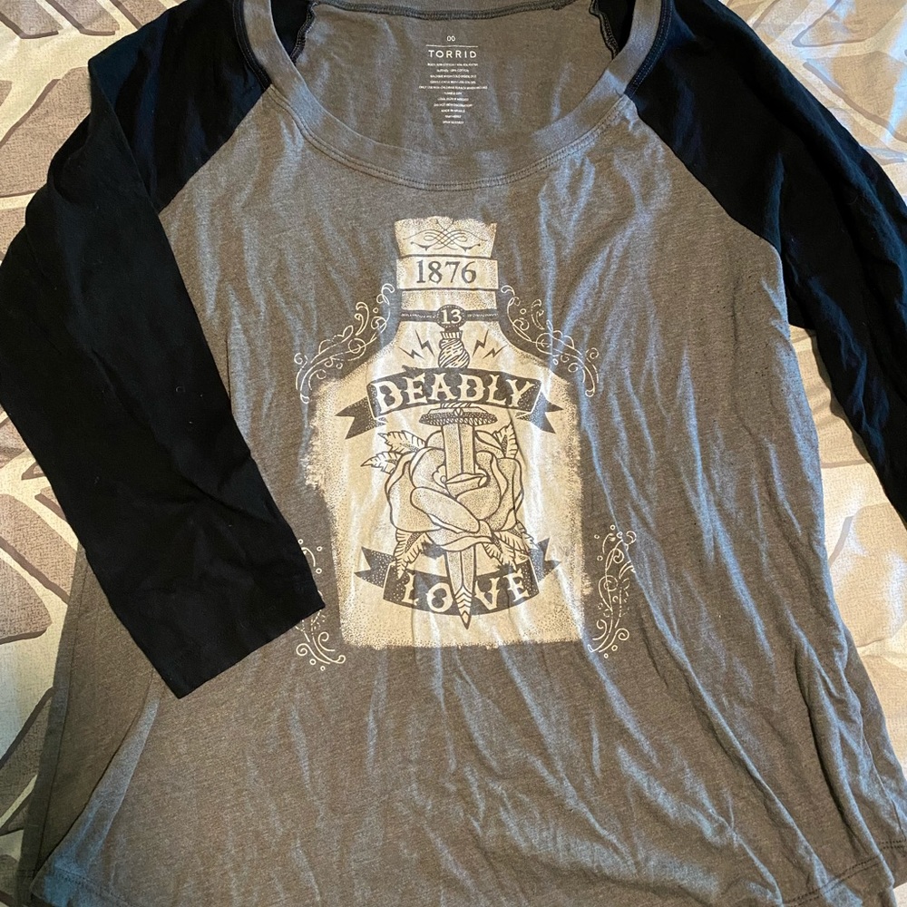 Torrid | Baseball Tee | Size: 00 | Black and Gray